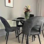 Mini Art House Apartament *