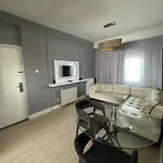 Mini Art House * Nikozja